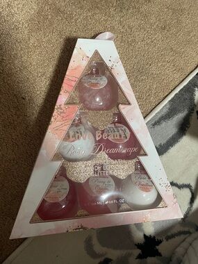 Rosy Dreamscape Bath Soak & Bubbles Gift Set - Pink